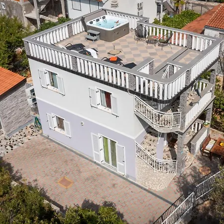 Villa Anna Rogoznica (Sibenik-Knin)