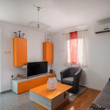 Villa Anna Rogoznica (Sibenik-Knin)